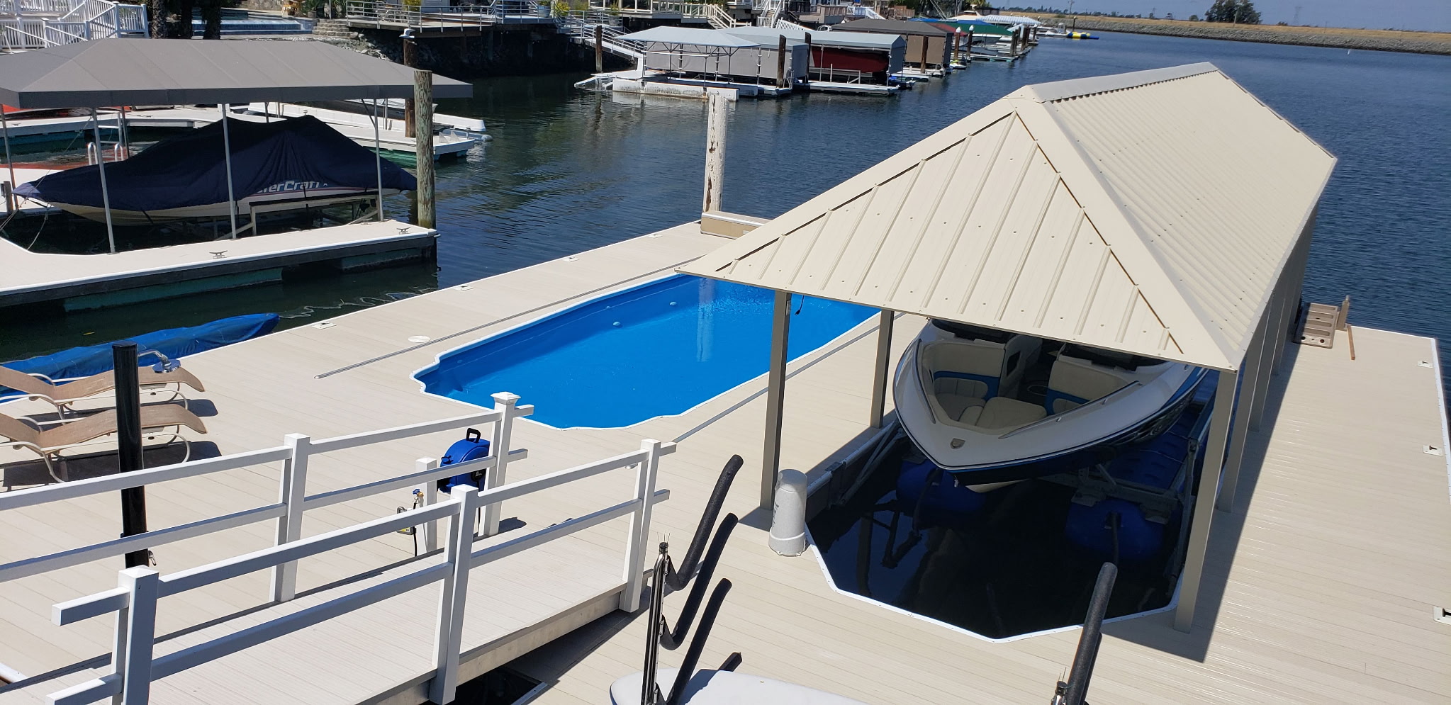 Strata boat cover